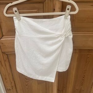 Gianni Bini White Mini Skirt